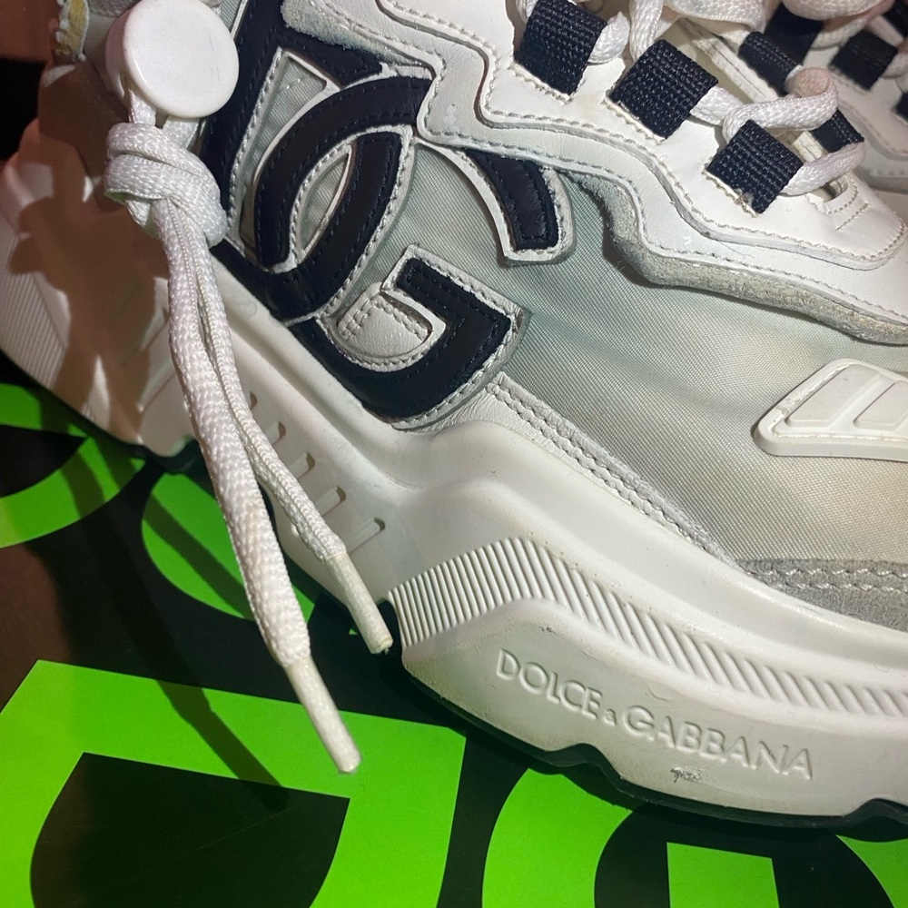 Dolce & Gabbana Daymaster sneakers crafted in Italy white and Navy Blue women’s - Picture 3 of 11